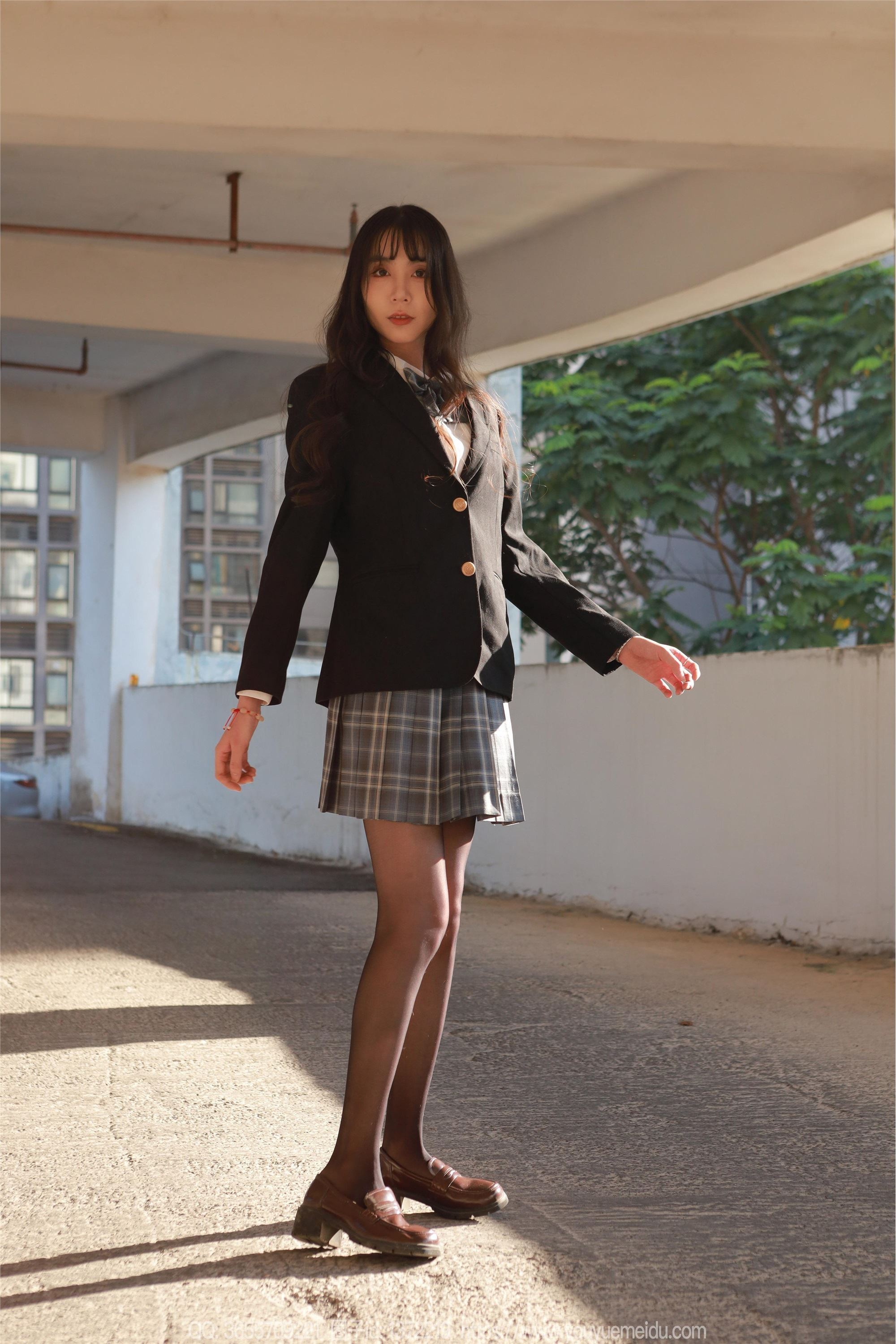 IESS异思趣向  2024.12.05 丝享家 1916 团团《阳光黑丝》